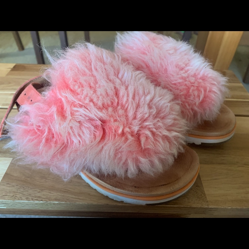 UGG Holly Fluffy Sandals 7.5
